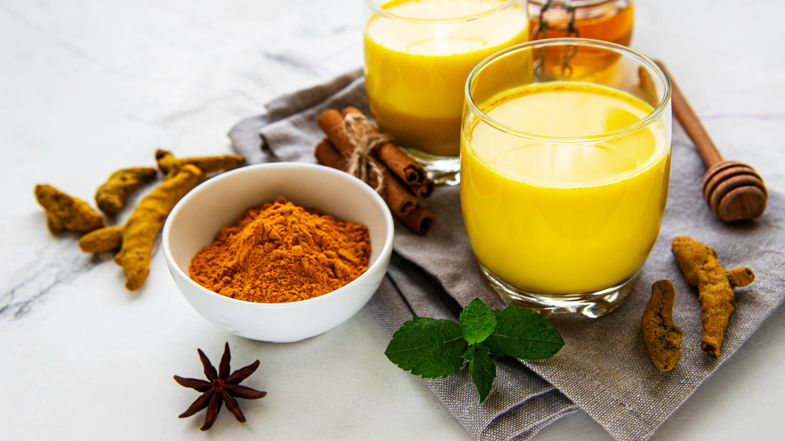 Golden Latte: the benefits of tumeric on GERD